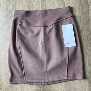 Brand new Lululemon athletica Women's brown Mini Skirt